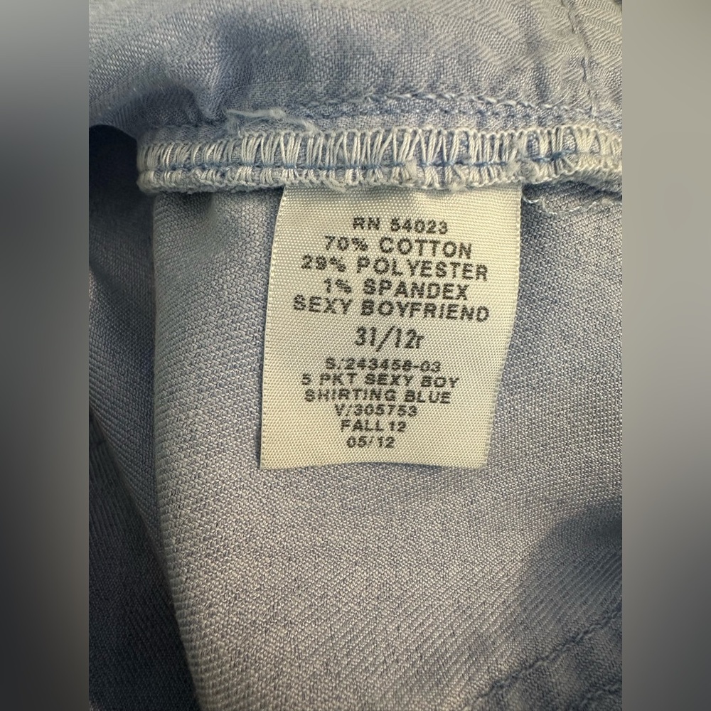 GAP 1969 Sexy Boyfriend Jeans Light Blue Shirtting Wash Mid Rise Cuffed Roll Up - Picture 8 of 10